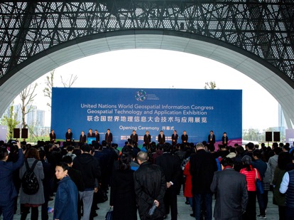 �׌�(li��n)�χ����Ŵ��չ�[�_Ļ���¿Ƽ��(q��)���½�(j��ng)��