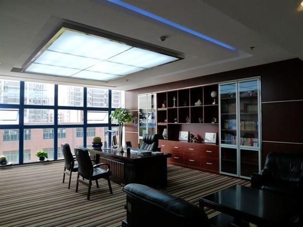 �y�L��˾��(n��i)��